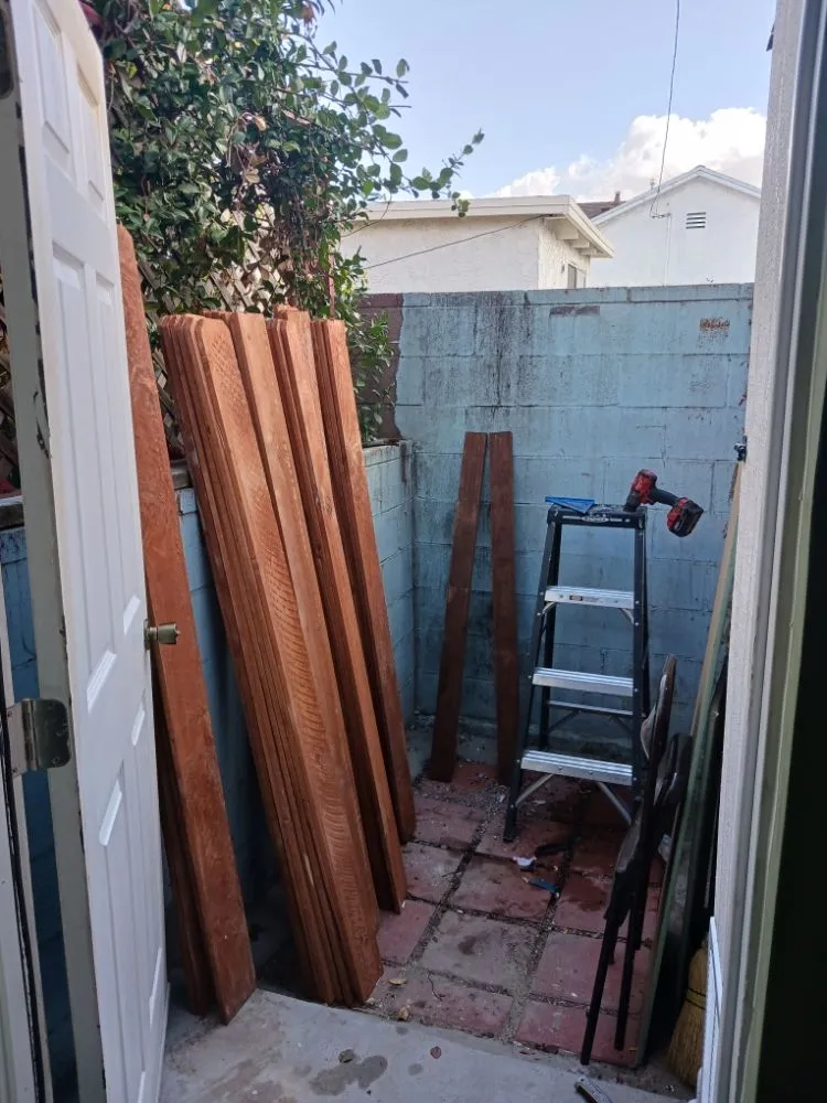 Slide of The Angeleno Handyman