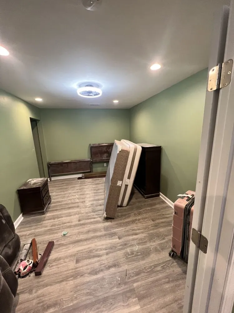 Slide of The Basement Kings