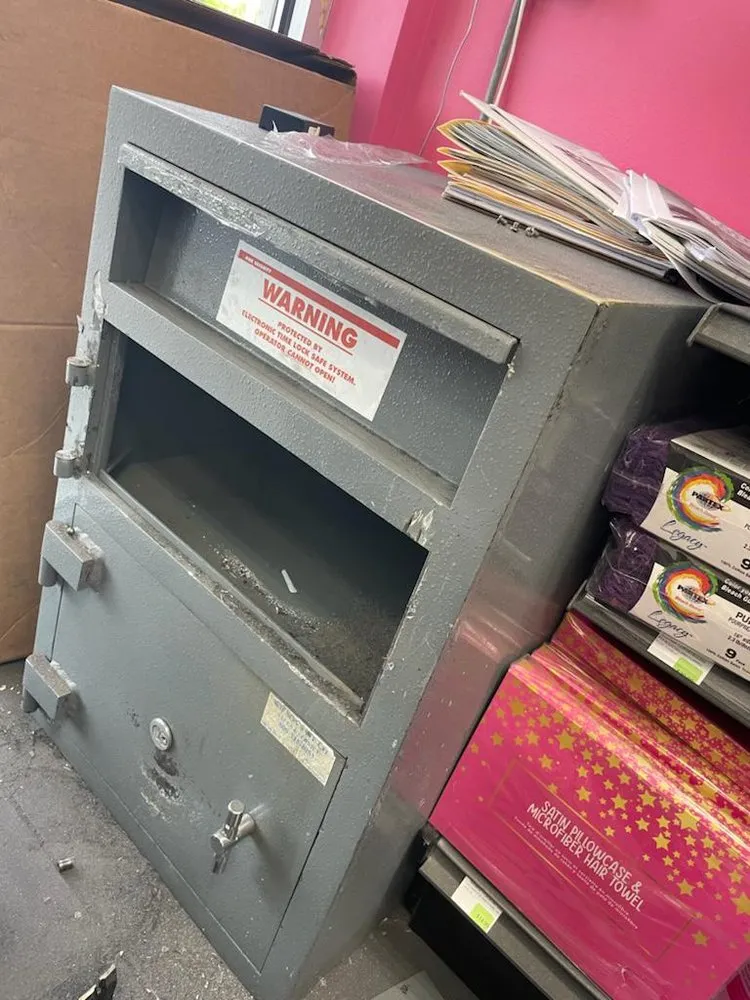 Slide of The Best of the Handyman