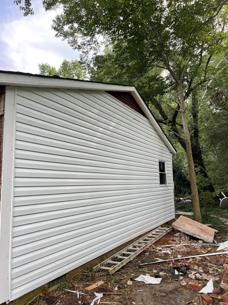 Slide of The Building Bee