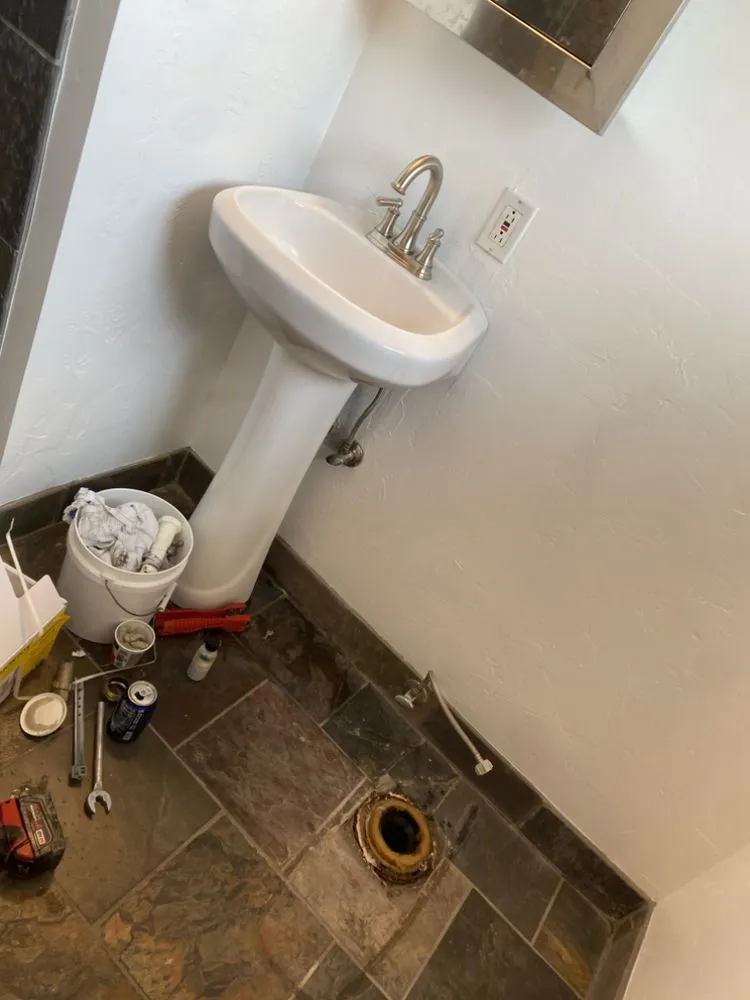 Slide of The Cardenas Plumber