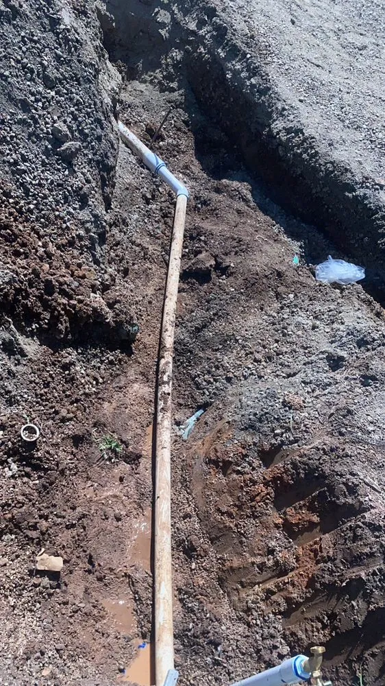 Slide of The Cardenas Plumber