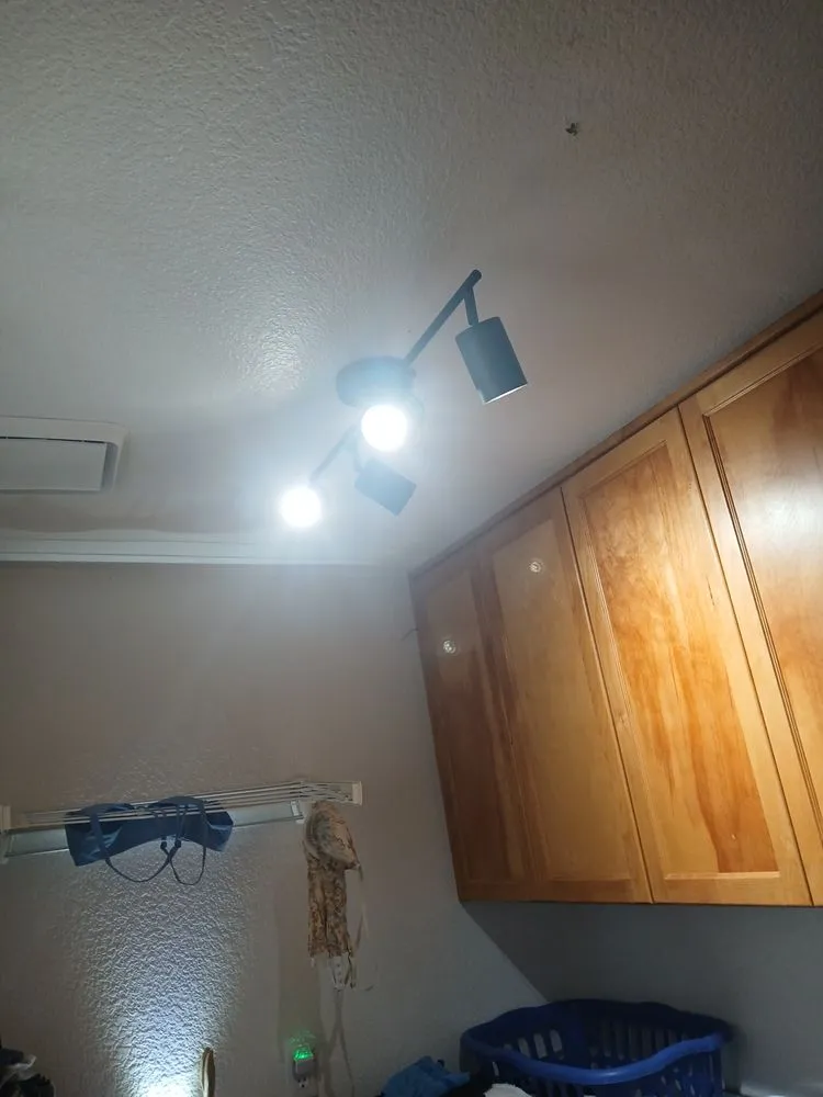 Slide of The Compass Handyman