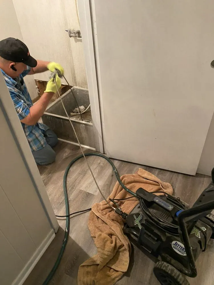 Slide of THE DRAIN MAN PLUS