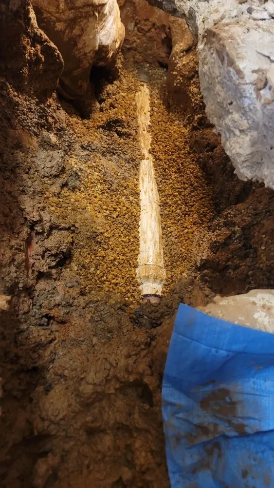 Slide of The Economy Plumber