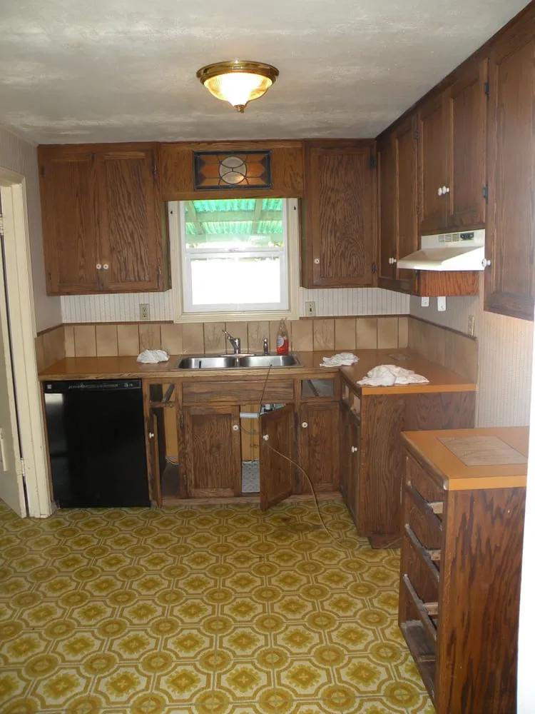Affordable drain cleaning experts serving Springfield, OR - The Hand E Solution