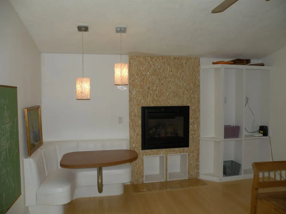 Slide of The Hand E Solution