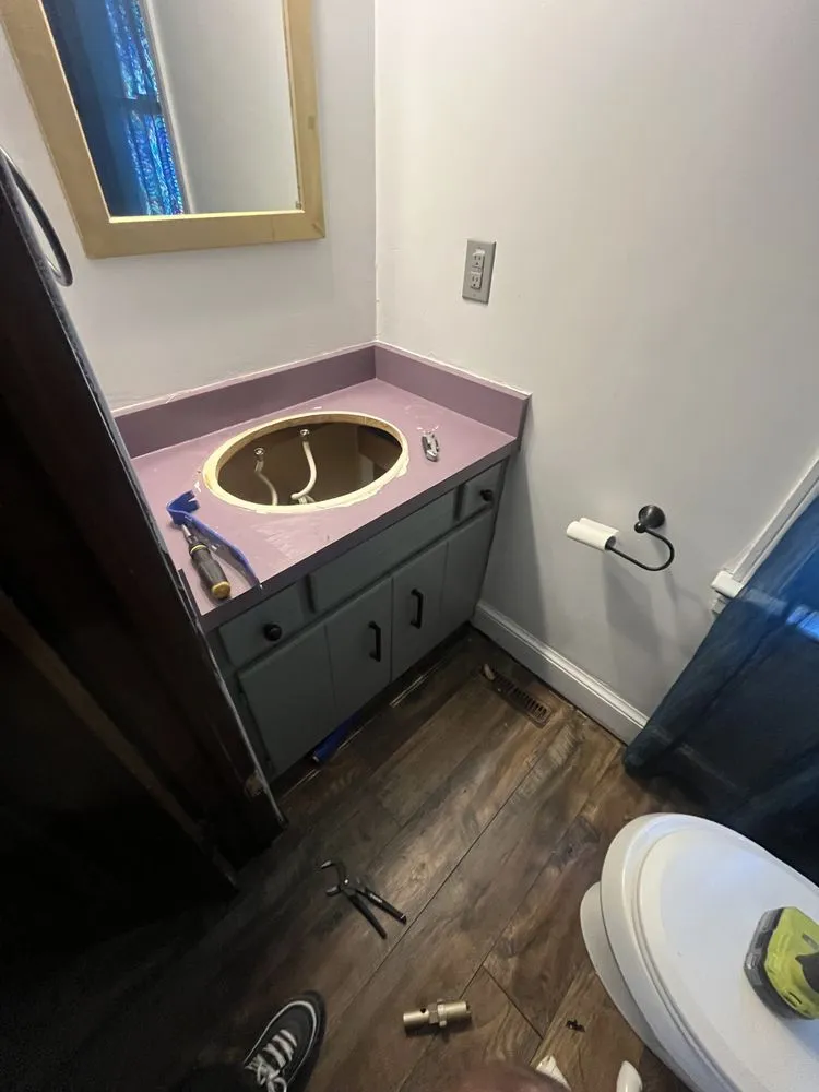 Top-rated emergency plumbing service in Midlothian, VA - The Hands Team