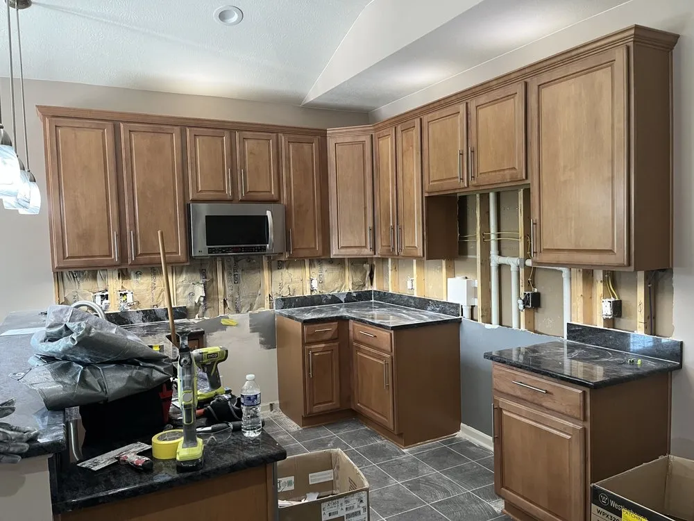 Slide of The Handy Dude