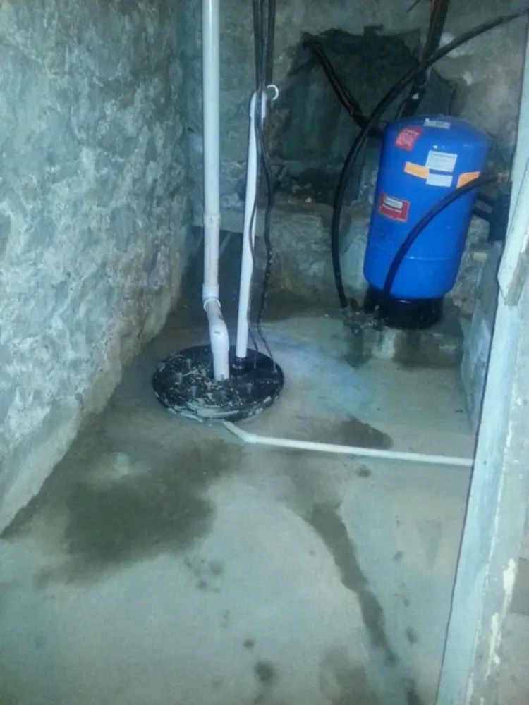 Slide of The Handy Family