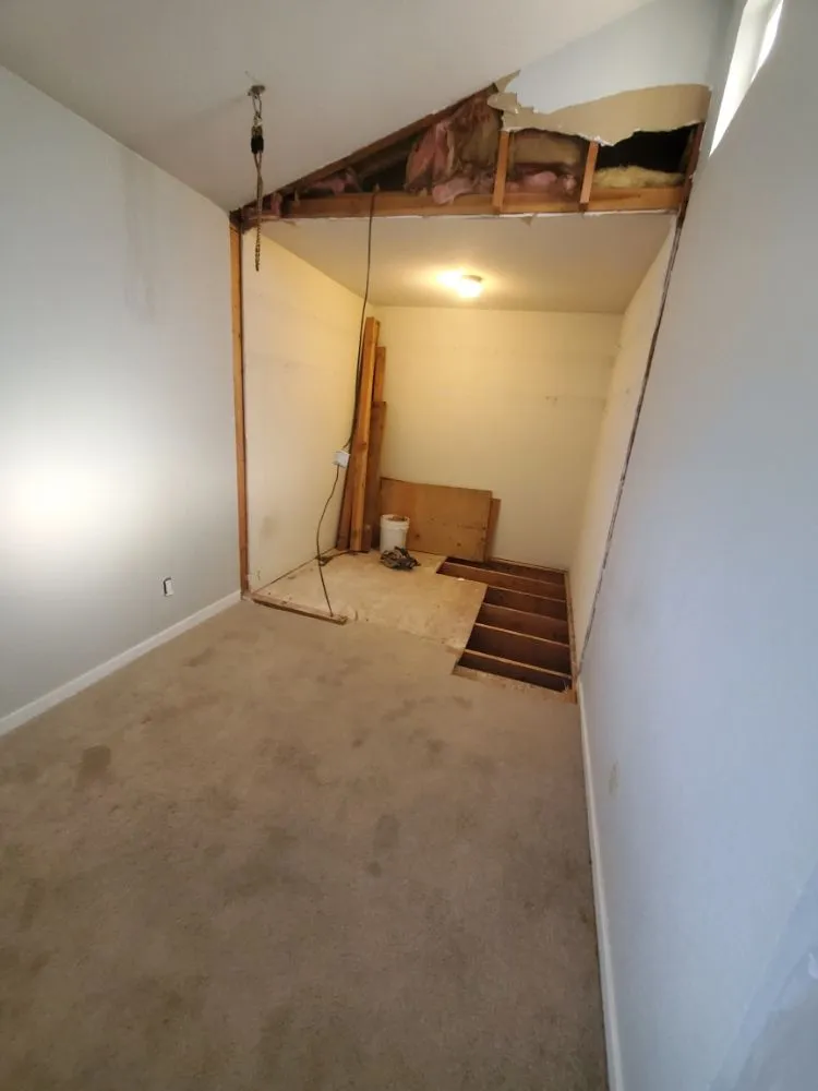 Slide of The Handyman Service