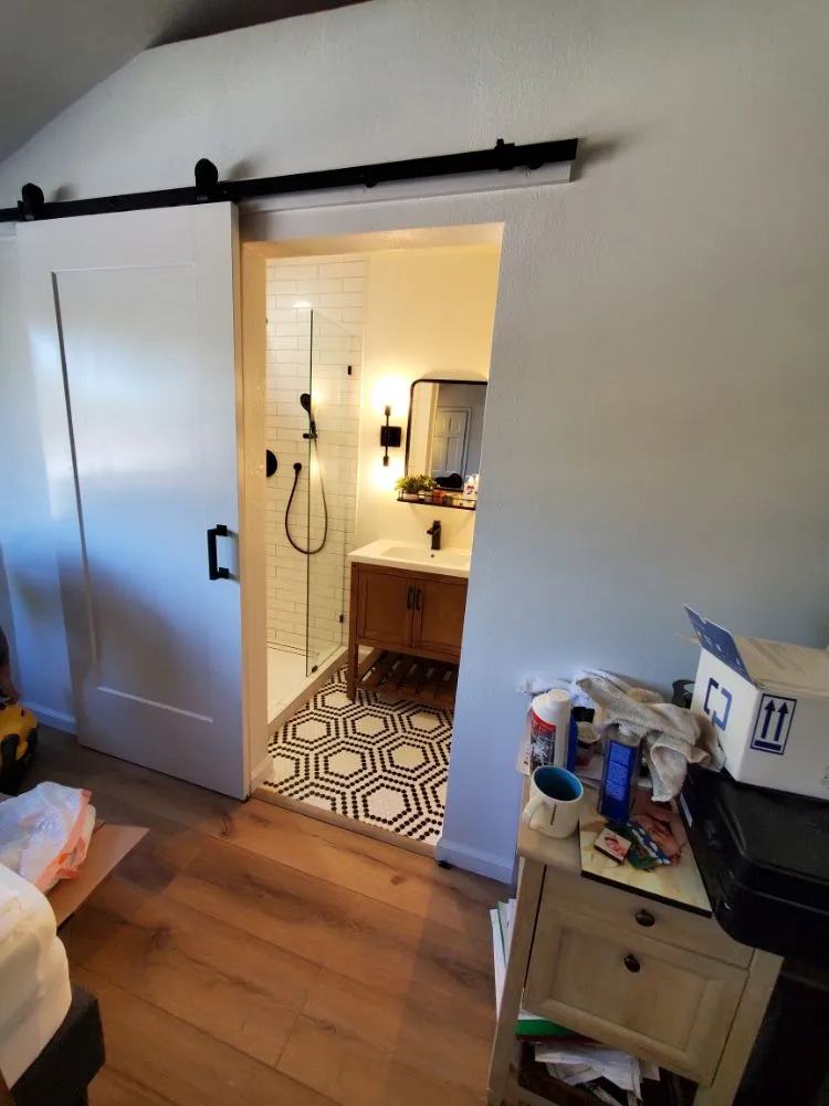 Slide of The Handyman Service