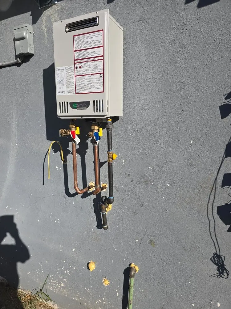 Affordable pipe repair for homes in Los Angeles, CA by The King Dom Rooter and Plumbing