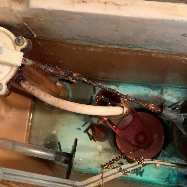 Slide of The Lawn Emergency Plumber