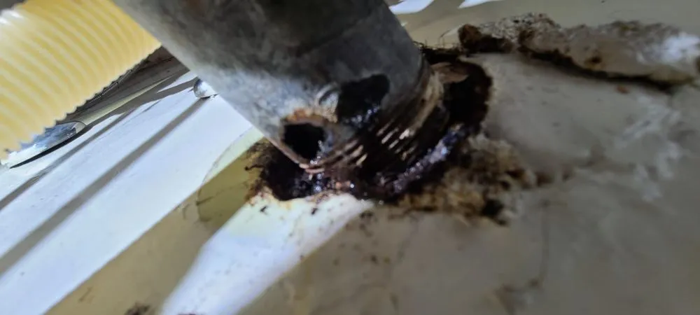 Slide of The Leak Detection Company