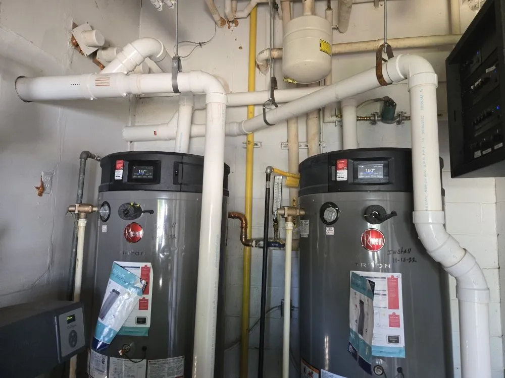 Slide of The Leak Geeks Plumbers