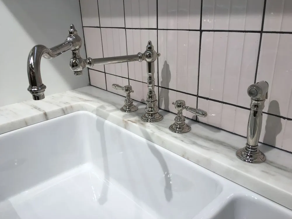 Slide of The Lunt Marymor Company