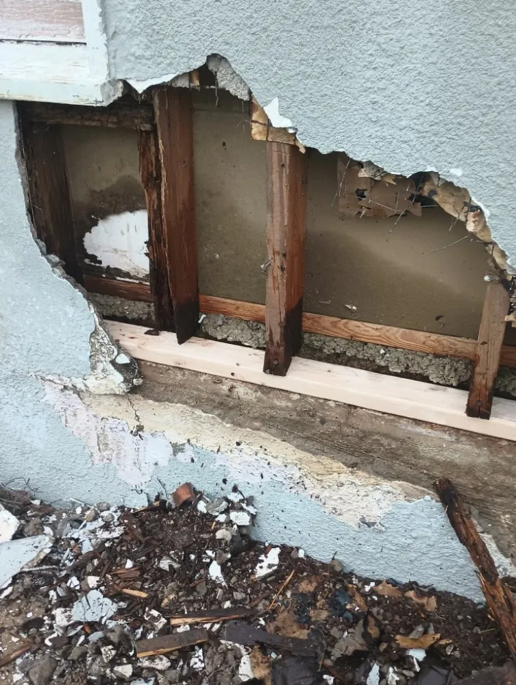 Slide of The Original Handyman