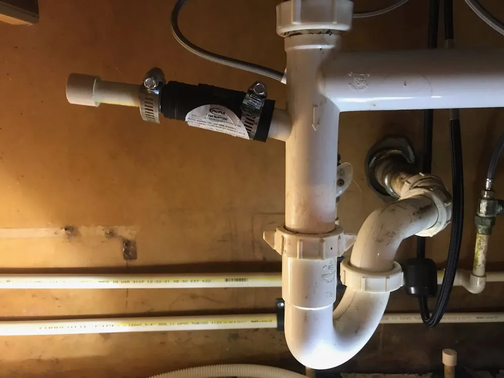 Slide of The Pampering Plumber