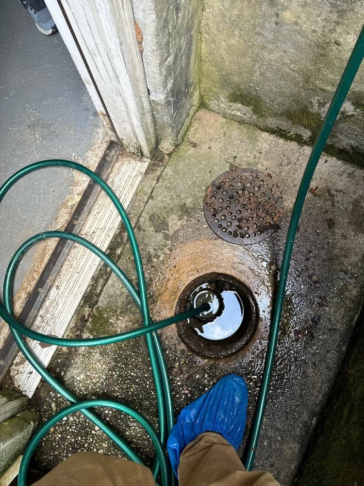 Slide of The Pipe Doctor Plumbing & Drain