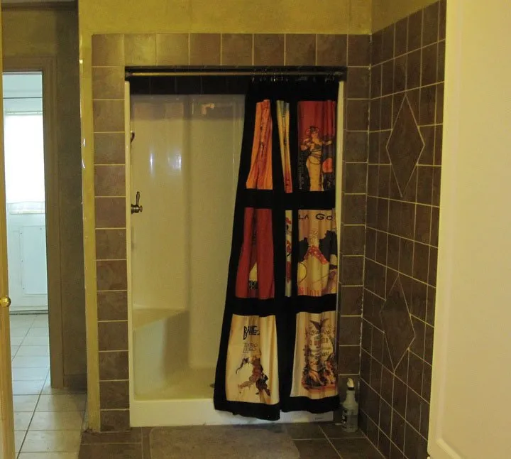 Slide of The Plumber Guy Nearby