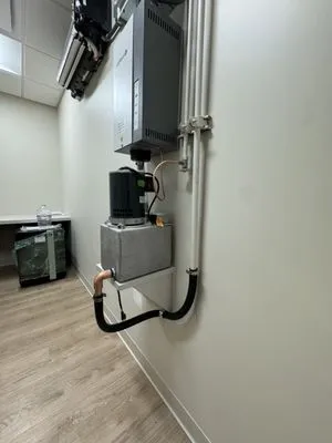 The Plumbing Crew Logo