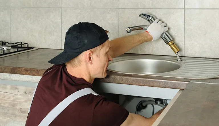 Professional water heater service service in Los Angeles, CA - The Plumbing Guys
