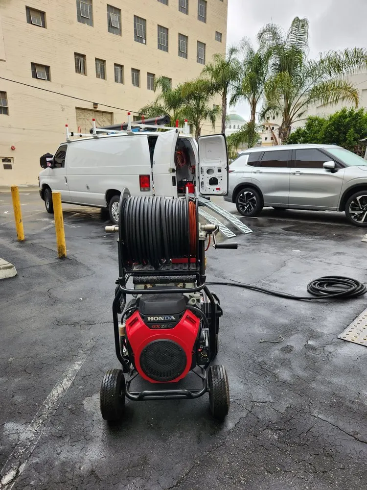 Slide of The Pro Plumbing