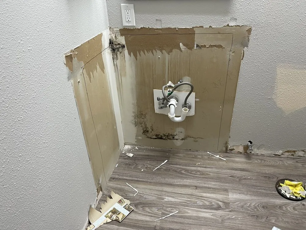 Top-rated emergency plumbing in Farmers Branch, TX by The Riddle's Residential and Commercial Repairs