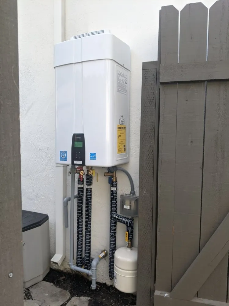 Slide of The Right Guys Plumbing