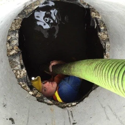 Slide of The Sewer Experts