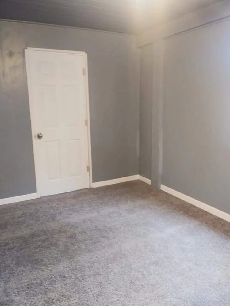 Slide of The Tradesmen