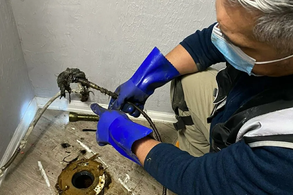 Slide of The Unclogger Surgeon