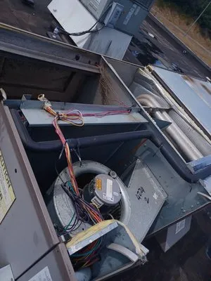 Thermotech Heating & Cooling Logo