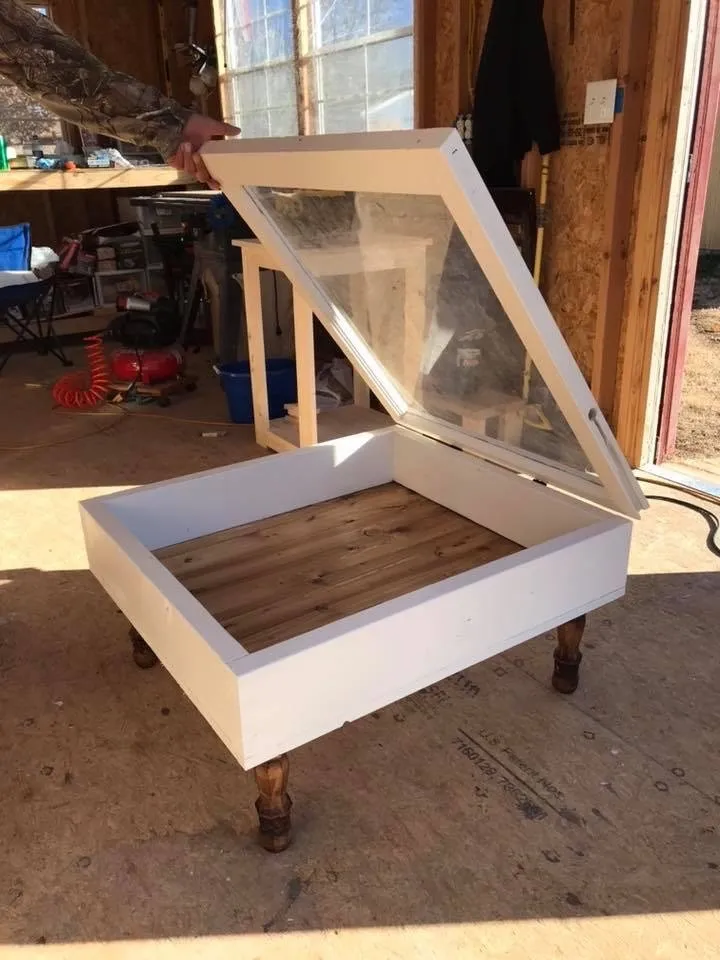 Slide of This N That Woodworks