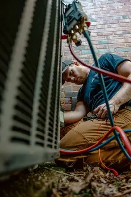 Thomas Service Company Logo