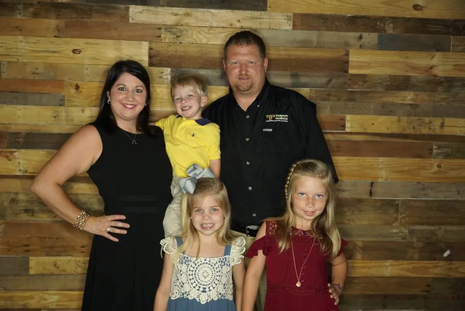 Slide of Thompson & Thompson Service Group