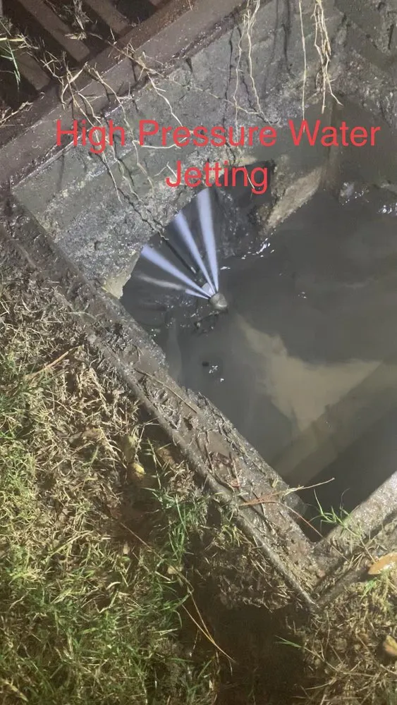 Slide of Thompson Drain And Plumbing