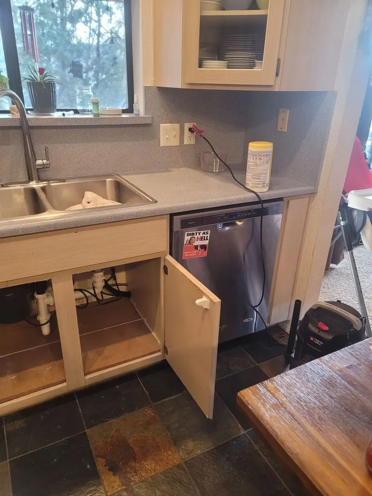 Slide of Thompson's Plumbing Solutions