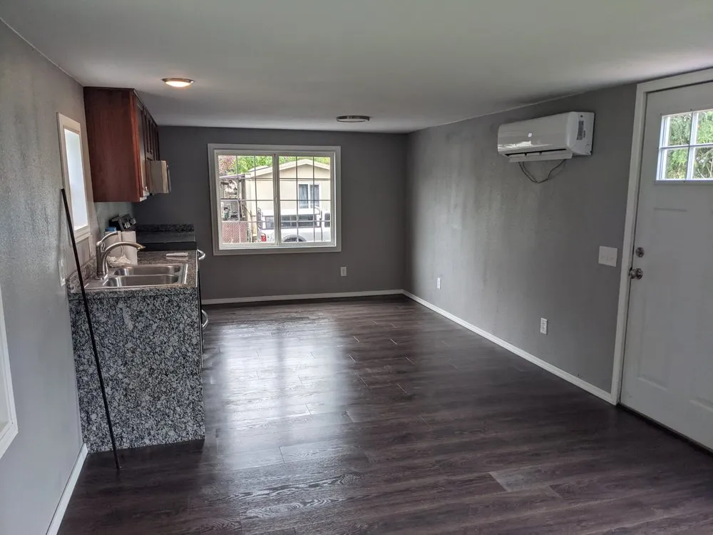 Slide of Three Knights Construction