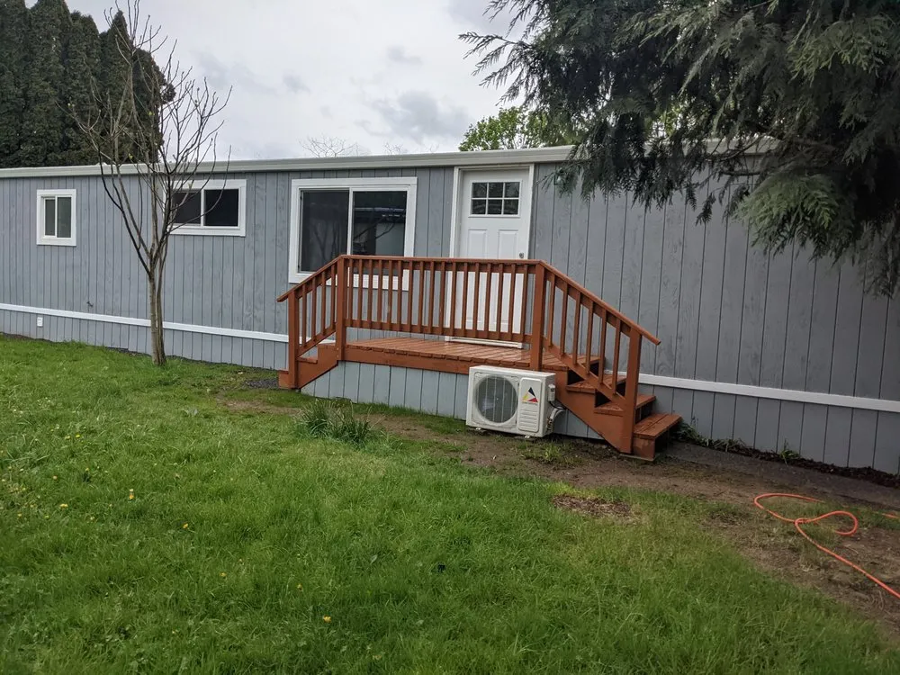 Slide of Three Knights Construction