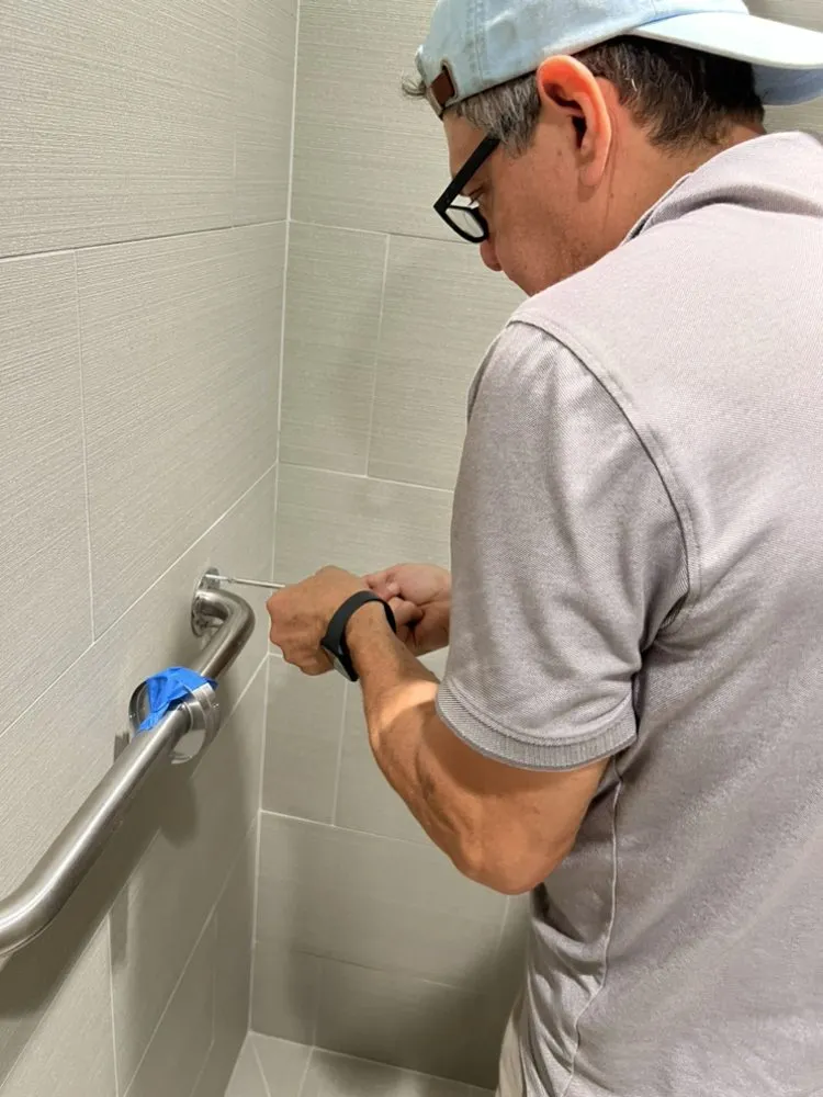 Emergency plumbing repair service in Deerfield, IL - Tidy Handyman