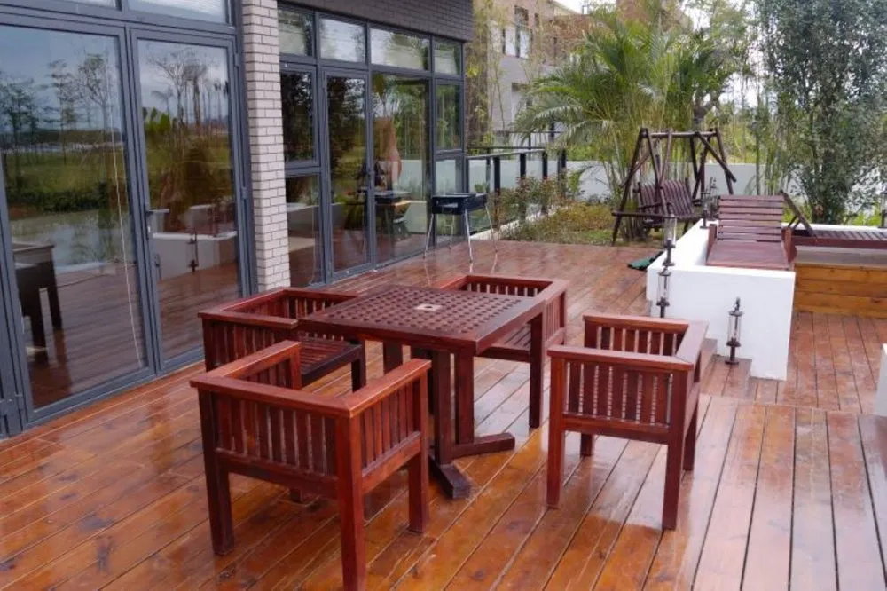 Slide of Timothy Vogt