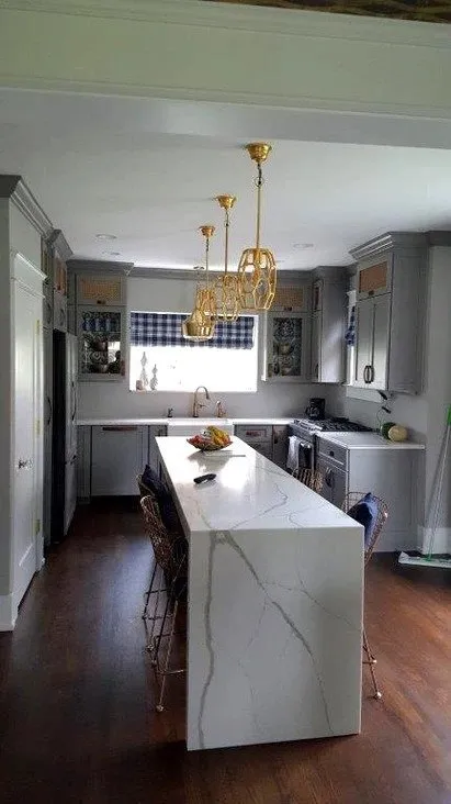 Slide of TL Henderson Plumbing