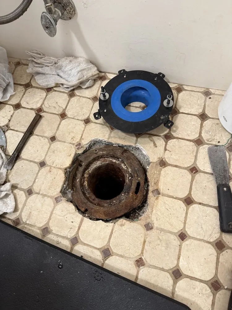 Expert drain cleaning experts serving Linthicum Heights, MD - TNT Plumbing & Drain Service