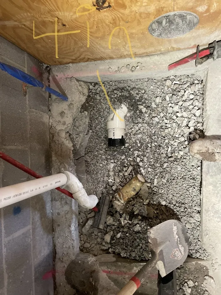 Slide of To The Tee Plumbing