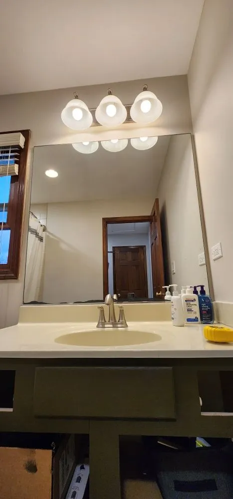 Slide of Toj Sokhtmon