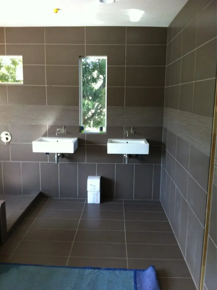 Slide of Tom Plumb Plumbing