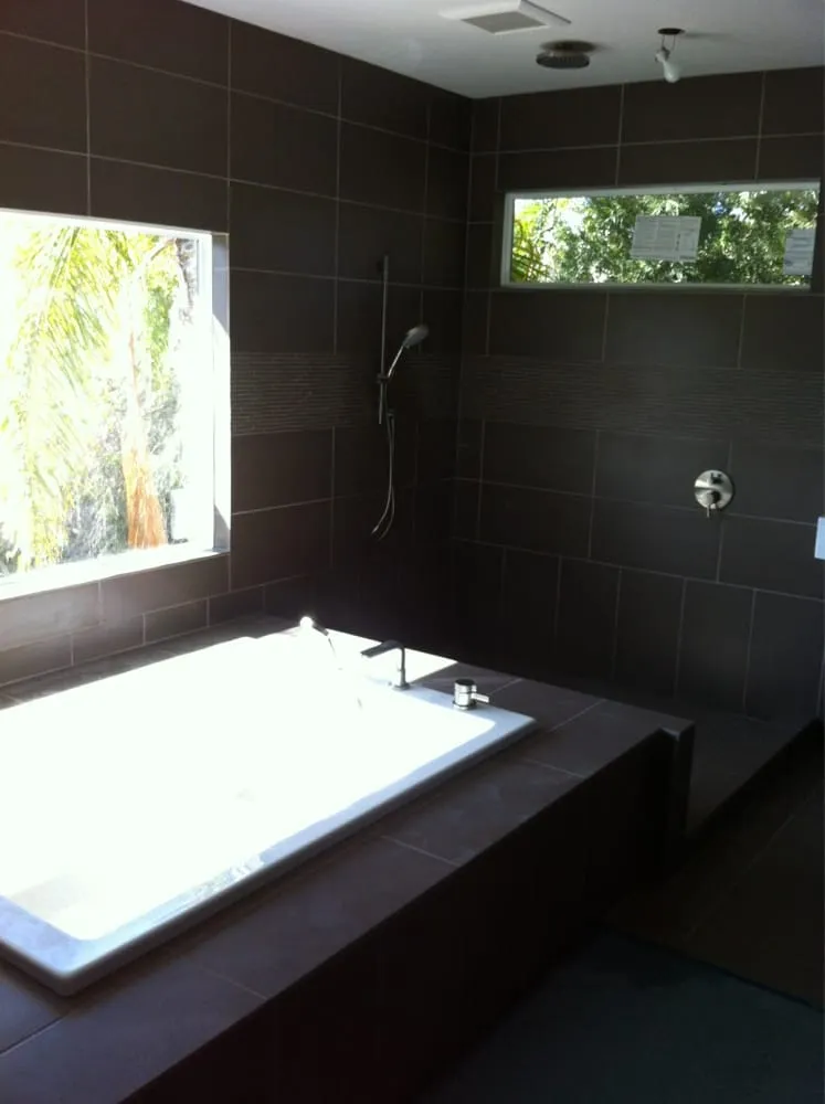 Quality water heater service experts serving Encinitas, CA - Tom Plumb Plumbing