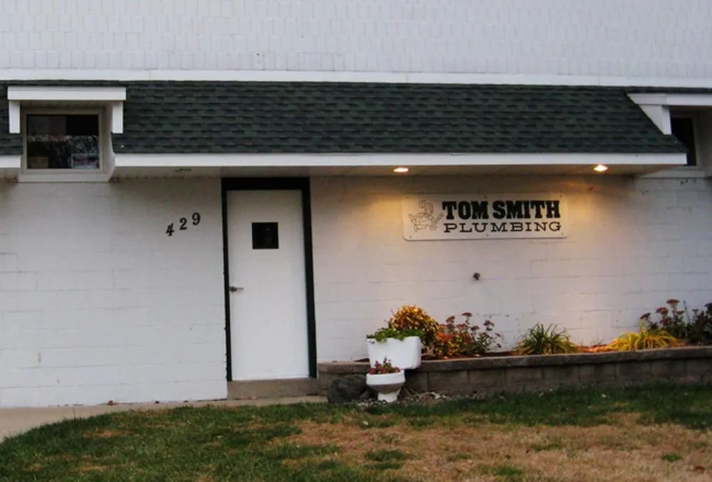 Slide of Tom Smith Plumbing